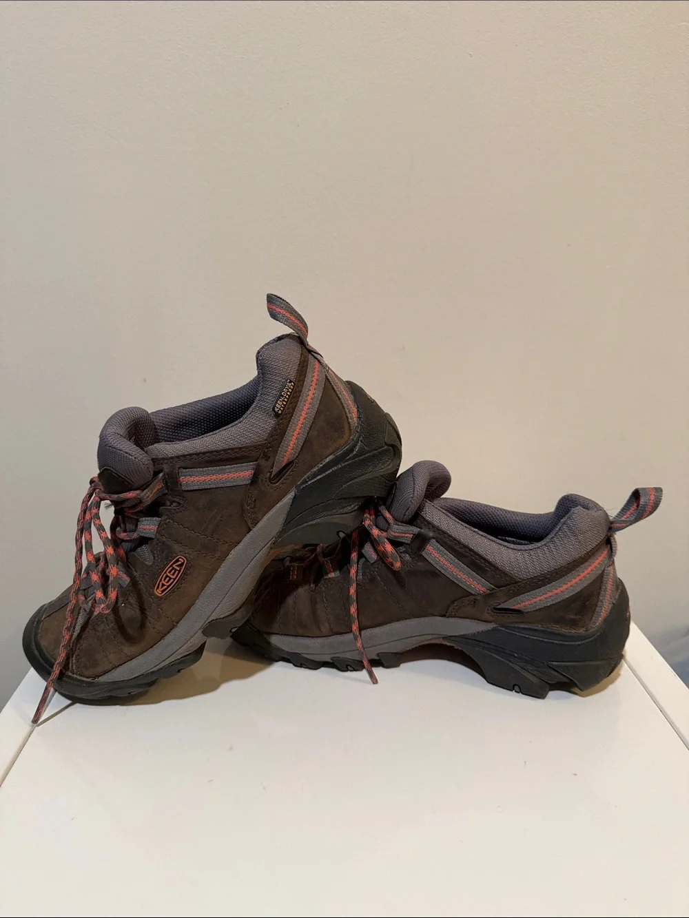 Keen Womens Targhee II' Walking  Hiking Shoe Waterproof Size 7.5